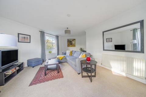 2 bedroom apartment for sale, Heathside, Weybridge, Surrey