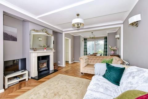 4 bedroom detached house for sale, Beechwood Avenue, Chorleywood, Rickmansworth