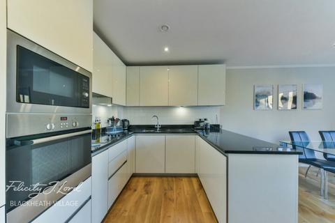 3 bedroom apartment for sale, Dowding Drive, London