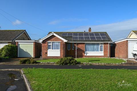 2 bedroom detached bungalow for sale, Magdalen Crescent, Cowes