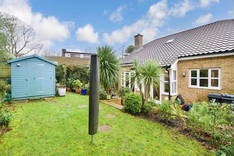 7 Coombe Close, Shepherdswell, Dover, CT15 7GZ