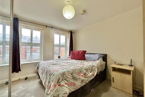 2 bedroom flat for sale, Harrison Croft, Leicester LE4