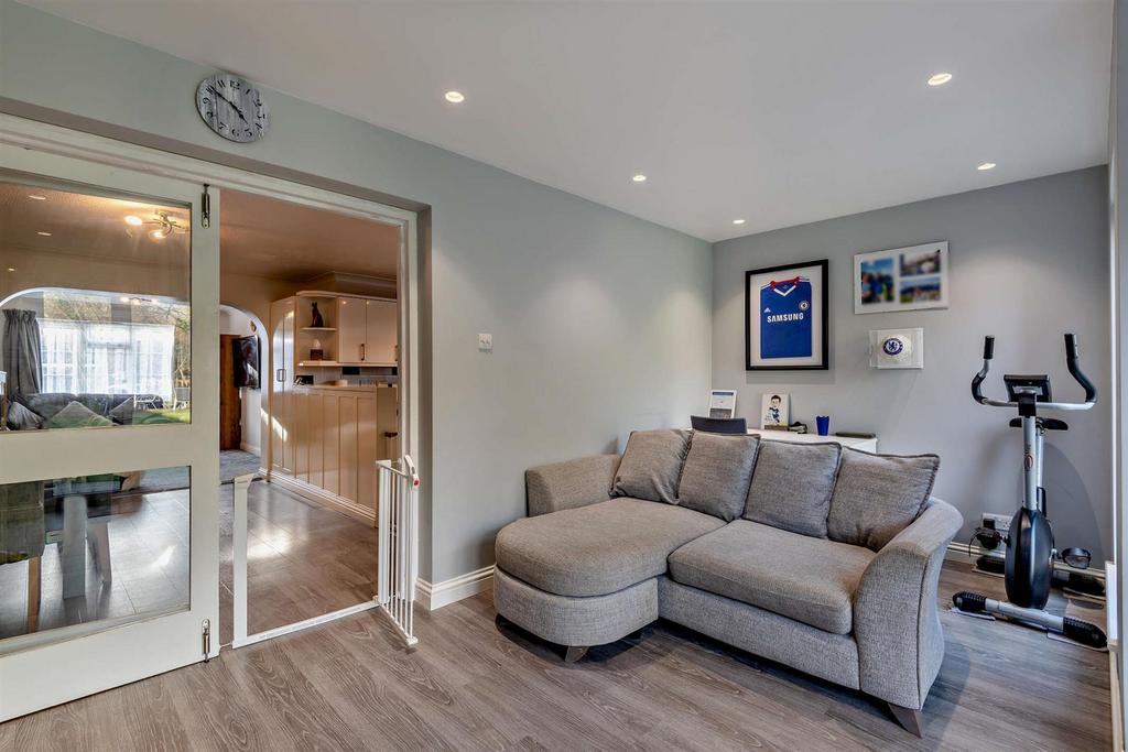 8634427-interior10-800.jpg