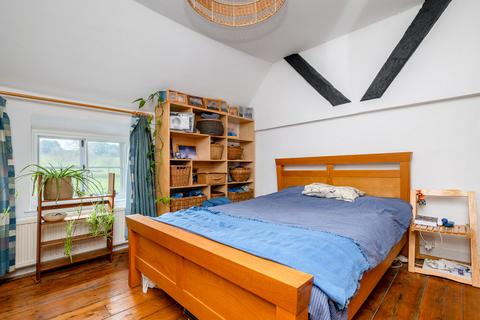 3 bedroom terraced house to rent, Marsh View Guildford Road, Dorking, RH5