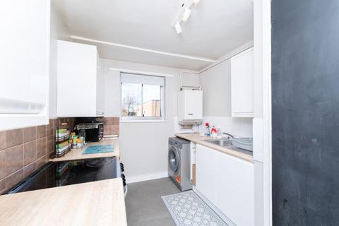 1 bedroom flat for sale, Garrick Close, W5