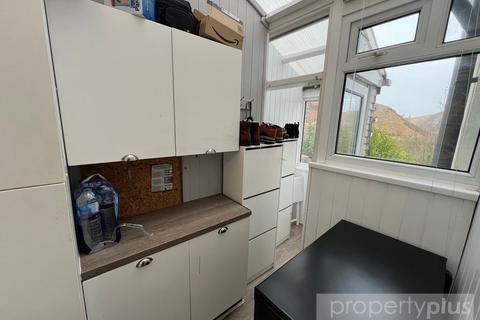 3 bedroom end of terrace house for sale, Penrhys Road Tylorstown - Ferndale