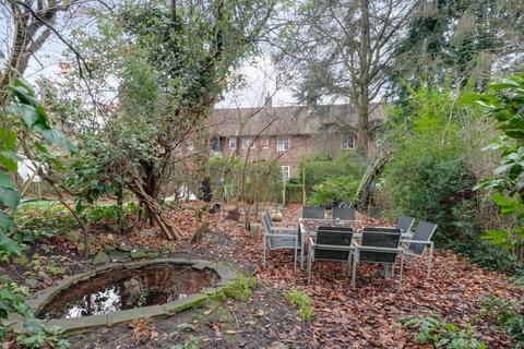 95 Addison Way, London, NW11 6AR