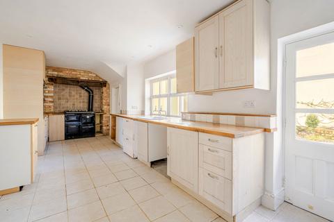 4 bedroom semi-detached house for sale, Brinkworth