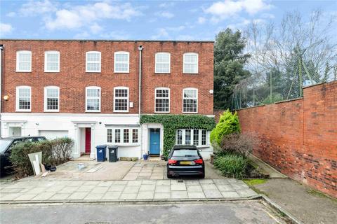 4 bedroom end of terrace house for sale, Regal Close, London, W5