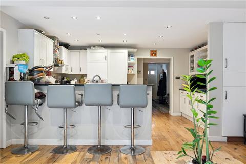 13 Regal Close, London, W5 2SB