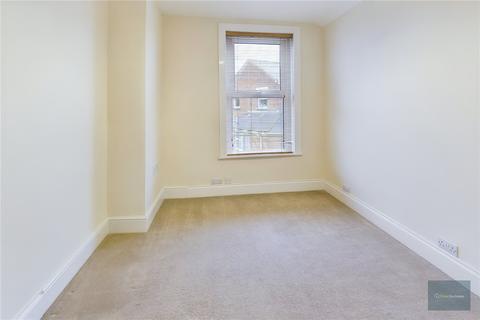 2 bedroom terraced house to rent, Barton Road, Exeter