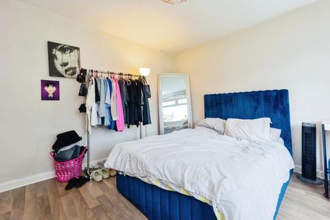 15 Shawdene Road, Manchester, M22 4BY