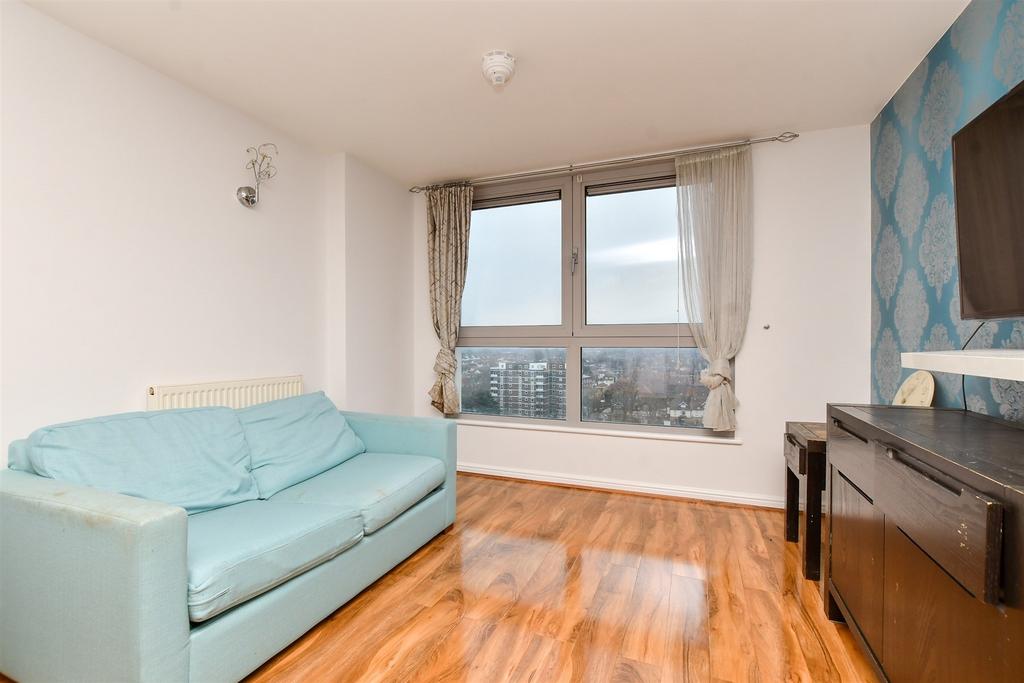 Lounge / Kitchen