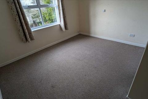 1 bedroom apartment to rent, Thurlow Road, Torquay