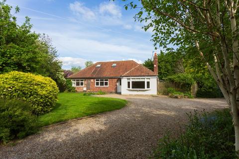 4 bedroom detached bungalow to rent, Hempland Lane, York