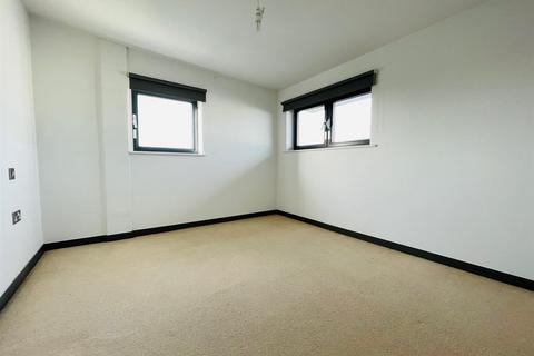 2 bedroom apartment to rent, Abbey Park Road, Leicester