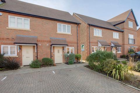 2 bedroom end of terrace house for sale, Field Maple Gardens, High Wycombe, HP10