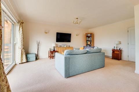 3 bedroom apartment for sale, Coleridge Court, Milton Road, Harpenden, AL5