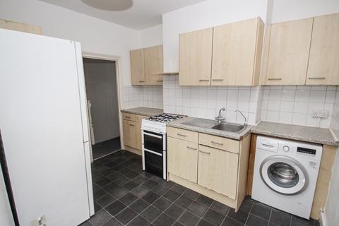 2 bedroom flat to rent, Albert Road, Leyton, London, E10 6PD