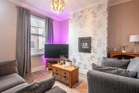 2 bedroom end of terrace house for sale, Gillott Road, Fox Hill S6