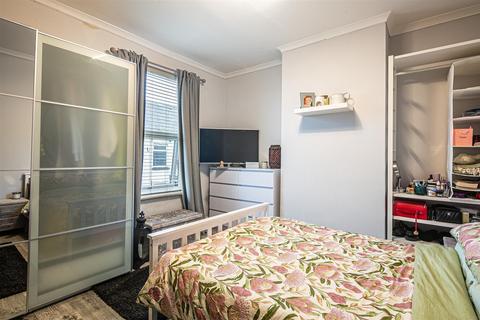 2 Gillott Road, Sheffield, S6 1JQ