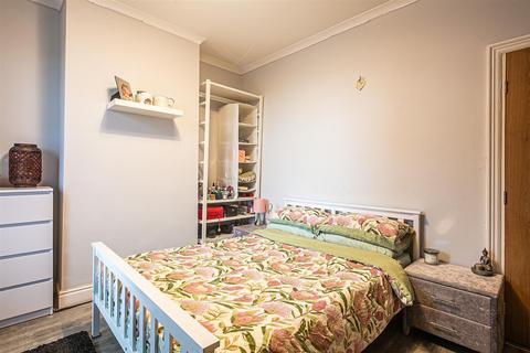 2 Gillott Road, Sheffield, S6 1JQ