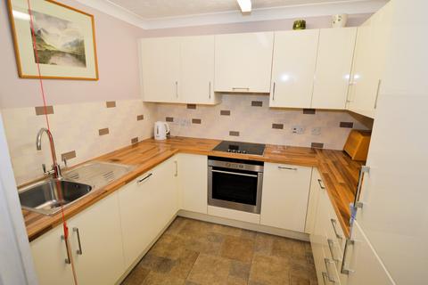 1 bedroom retirement property for sale, Hart Dene Court, Bagshot