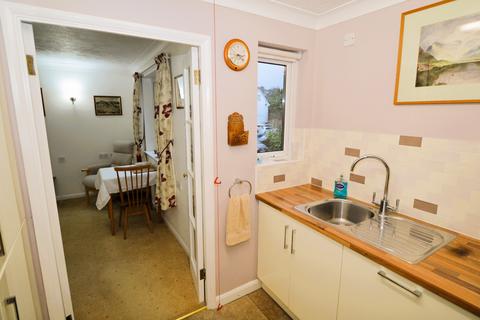 1 bedroom retirement property for sale, Hart Dene Court, Bagshot