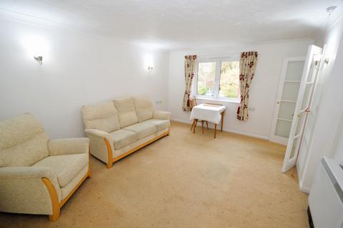 1 bedroom retirement property for sale, Hart Dene Court, Bagshot