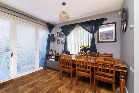 3 bedroom detached house for sale, Queens Vale, Wallsend