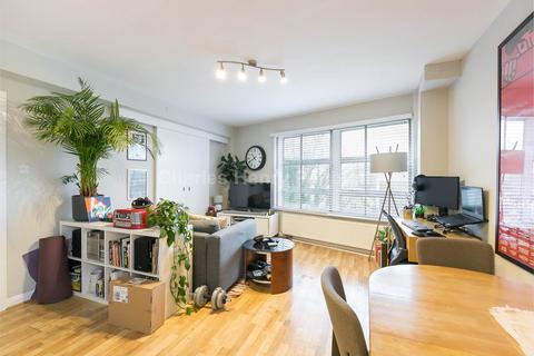 1 bedroom apartment for sale, Fairhazel Gardens, South Hampstead, NW6