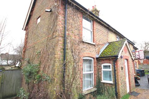 4 bedroom semi-detached house for sale, Shalmsford Street, Chartham, Canterbury