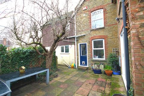 4 bedroom semi-detached house for sale, Shalmsford Street, Chartham, Canterbury