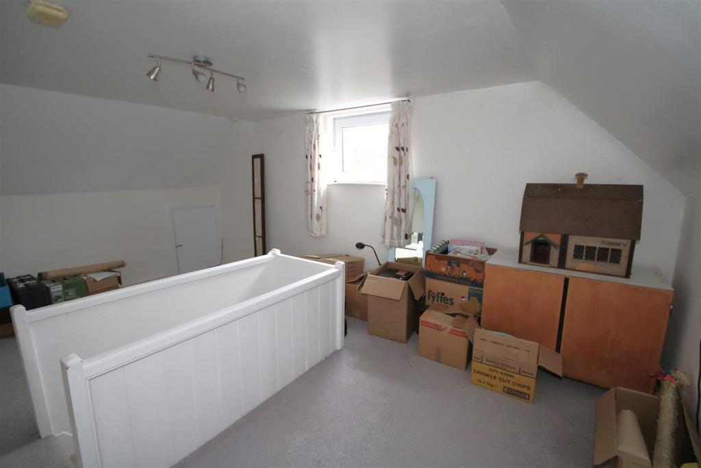 Loft Room b.JPG