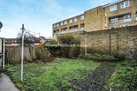 3 bedroom maisonette to rent, Polecroft Lane London SE6