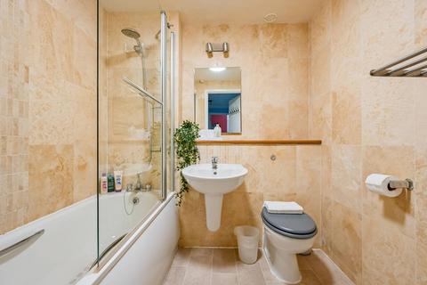 2 bedroom flat for sale, School House Lane, Shadwell, London, E1W
