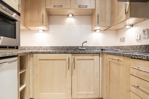 1 bedroom apartment to rent, Kew Gardens Road, Richmond TW9
