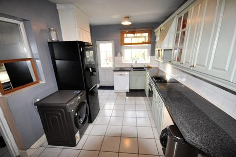 3 bedroom terraced house for sale, Leavesden Road, Watford WD24