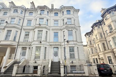 2 bedroom flat to rent, Longford Terrace, Folkestone, CT20