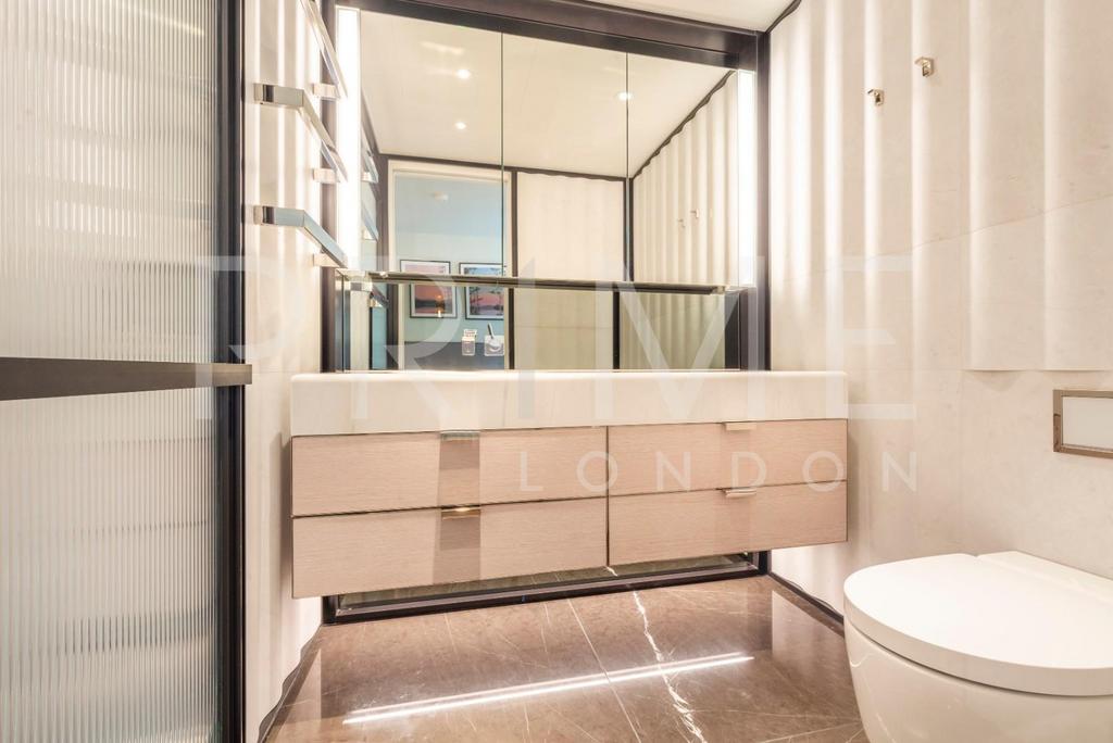 Bathroom(1).jpg