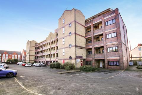 1 bedroom flat for sale, Baronson Gardens, Abington