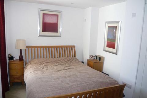 2 bedroom flat for sale, Castlegate, 2 Chester Road