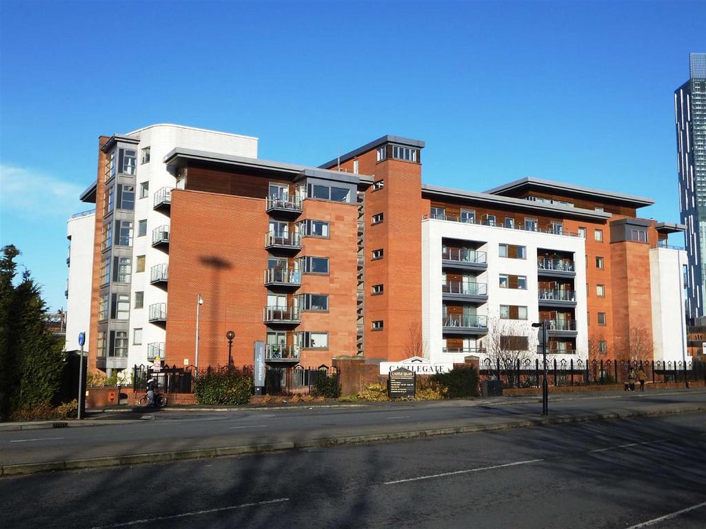 Castlegate, 2 Chester Road 2 bed flat for sale - £220,000