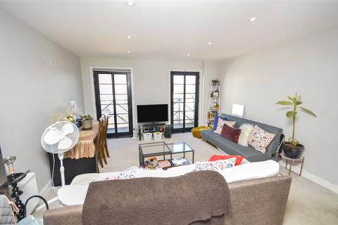 1 bedroom flat for sale, Granville Road, Hertfordshire WD18