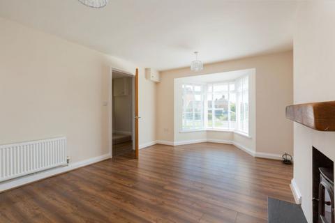 3 bedroom terraced house to rent, Northdown Road, Kemsing TN15 6SD