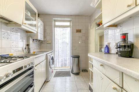 3 bedroom terraced house for sale, Windermere Road, London, SW16