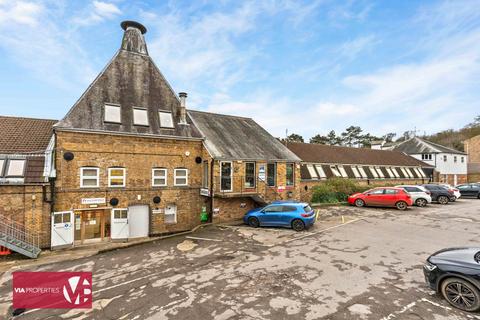 Office to rent, The Maltings, Ware SG12