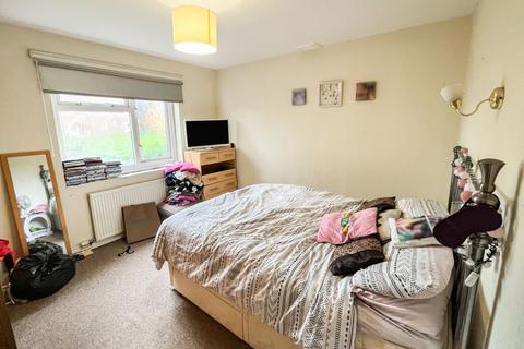 3 bedroom end of terrace house for sale, 10 Northbrook Road, Yeovil, Somerset, BA21 5RQ