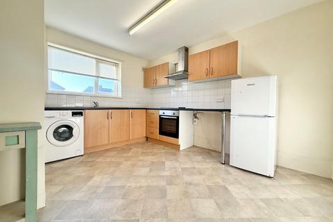 2 bedroom flat to rent, Wheata Road, Sheffield, S5 9FL