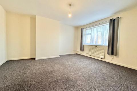 2 bedroom flat to rent, Wheata Road, Sheffield, S5 9FL